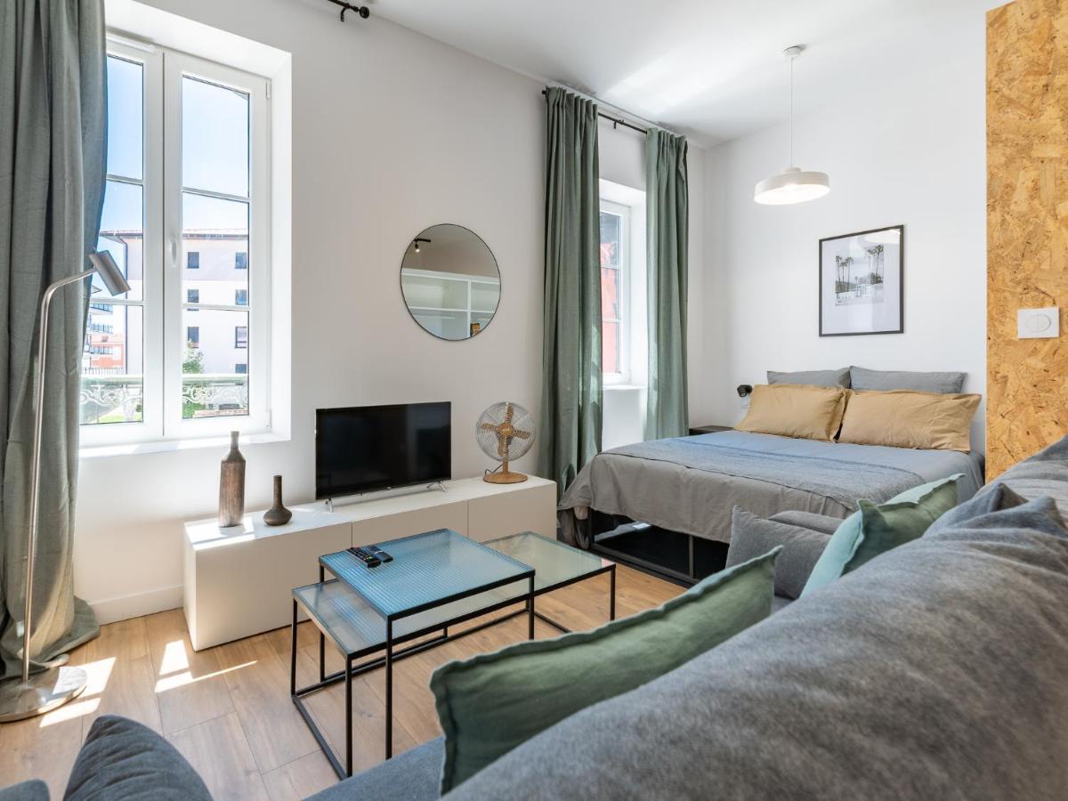 L'Escapade Roannaise Apartment Roanne Luaran gambar